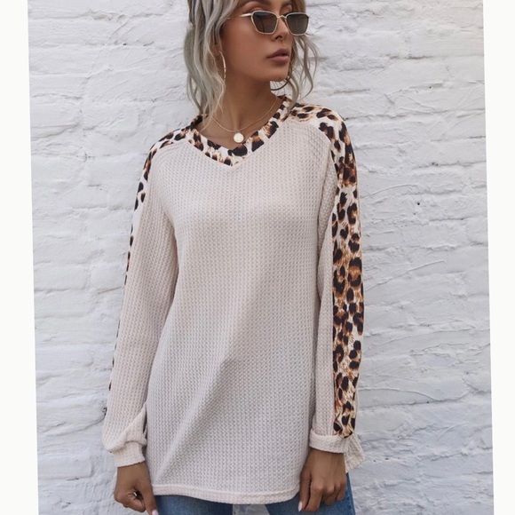 Mia Woman’s Leopard Print Raglan Sleeved Top - Picture 3 of 6